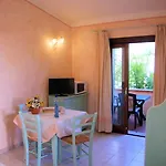 Riva Azzurra Aparthotel 4*