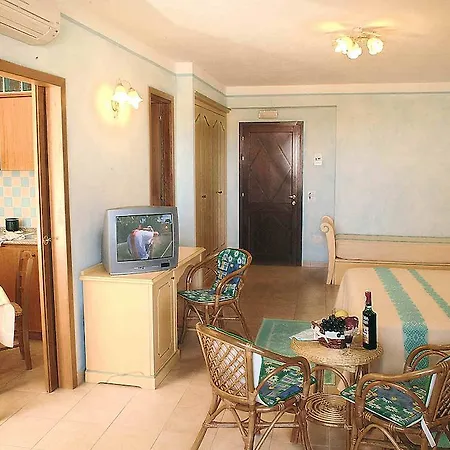 Ξενοδοχείο με διαμερίσματα Riva Azzurra 4*