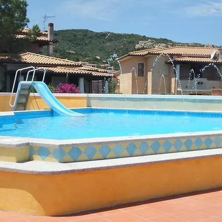 מלון דירות Riva Azzurra 4*