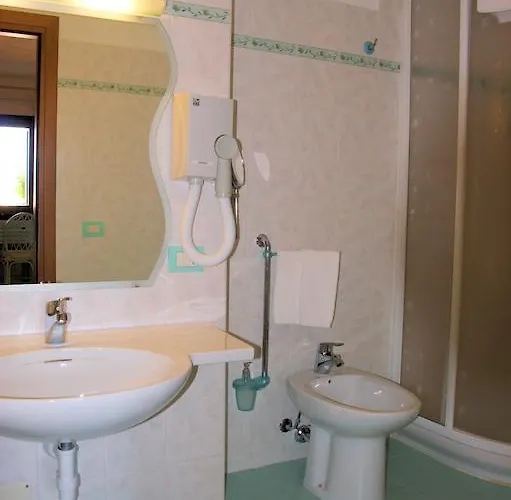 里瓦阿祖拉公寓式酒店