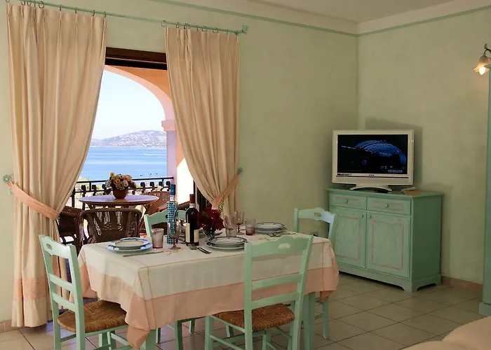 里瓦阿祖拉公寓式酒店