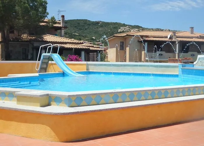 公寓式酒店 里瓦阿祖拉公寓式酒店 4*