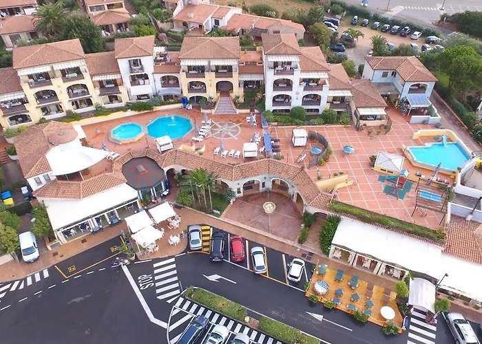 里瓦阿祖拉公寓式酒店 公寓式酒店 坎尼吉翁