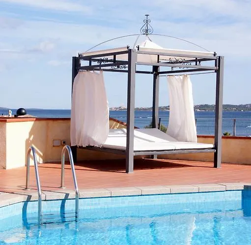 Riva Azzurra Апарт-отель Канниджионе